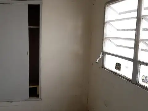 Depto Tipo Casa en Venta 50 años