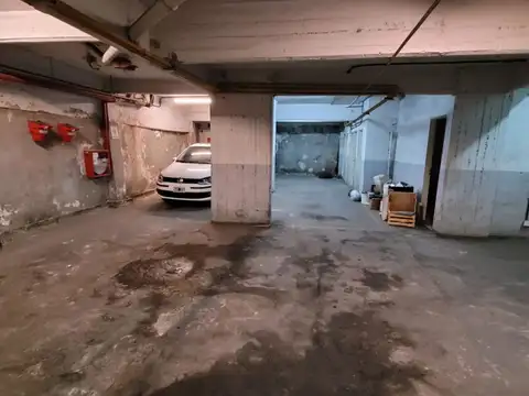 VENTA GARAGE CON LOCAL FLORES IDEAL INVERSIÓN