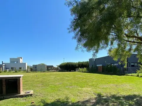 Terreno en Venta en Pilar del Este - San Ramon, USD 33.000