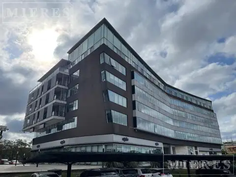 Oficina en Alquiler en Vientos del Delta - 1er piso al frente