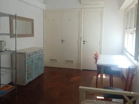 Departamento Monoambiente en Alquiler Temporal en San Telmo. Para 1 persona.
