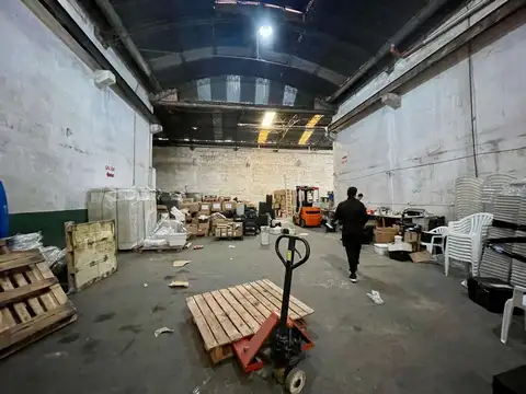 Galpon en Venta en Boca, USD 320.000