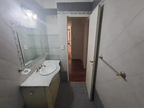 Departamento en Alquiler en Primera Junta, $ 950.000