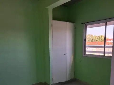 Depto Tipo Casa en Alquiler en Caseros, $ 450.000