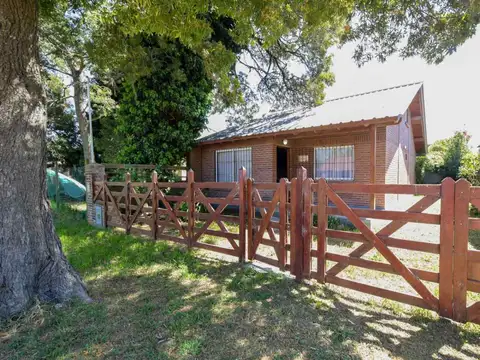 venta casa 4 ambientes en santa clara del mar