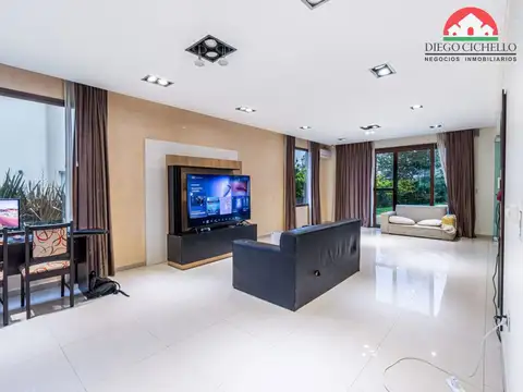 Casa 6 ambientes con 6 baños