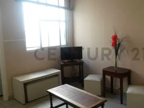 Departamento en Alquiler en Barrio Norte, $ 650.000