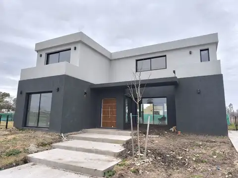 Casa  en Venta en Santa Sofía, Pilar del Este, Pilar