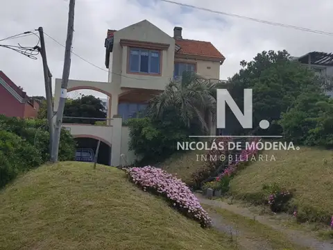 Casa en primera línea en Manantiales