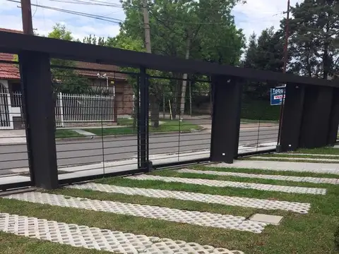 Depto Tipo Casa en Alquiler de 3 dormitorios