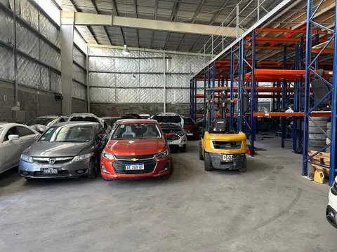 Excelente Nave Industrial de 1.500 m2 cubiertos sobre colectora Acceso Oeste en La Reja