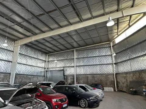 Excelente Nave Industrial de 1.500 m2 cubiertos sobre colectora Acceso Oeste en La Reja
