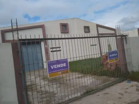 Excelente galpón de 420 m2, ideal depósito en Santa Teresita (180018)
