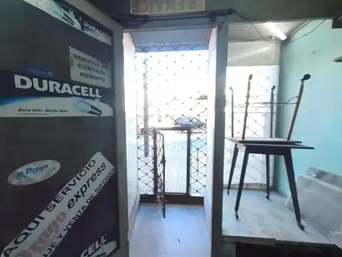 PARA MILLONARIOS DE ILUSIONES...local + amb + patio + tza