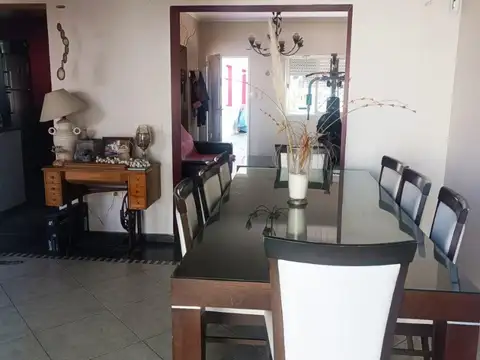 CASA EN VENTA LOS HORNOS - LA PLATA