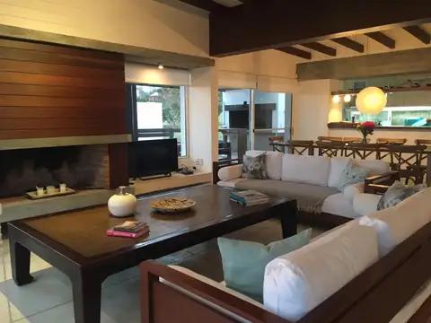 Casa en Alquiler Temporal en Punta del Este, USD 0