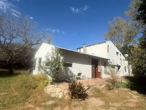 HOSTEL Y CASA CON PRECIOSAS VISTAS AL CERRO CHAMPAQUÍ