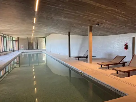 Casa 6 ambientes con 5 baños