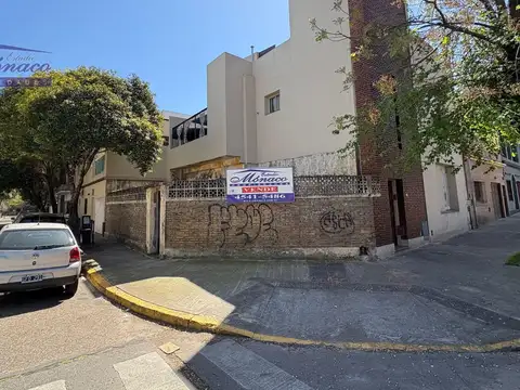 Amplio PH 3 amb. + dep PB al fte. Jardin! a refaccionar