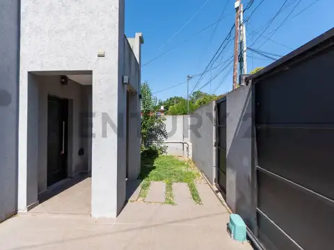 Casa en Venta en Guillermo E Hudson, USD 195.000