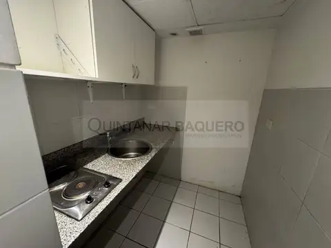 Oficina en Alquiler con 2 cocheras