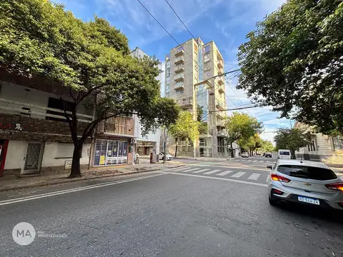 Leandro N. Alem 1986