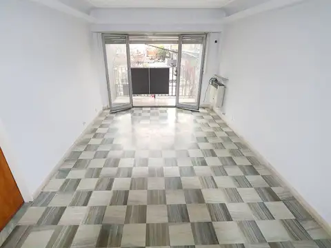 VENTA DEPARTAMENTO 4 amb. balcón Parque Chacabuco
