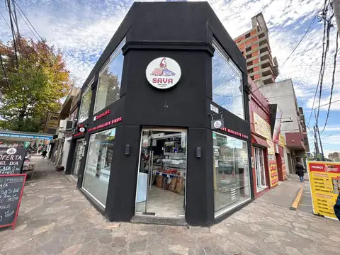 Av.  Juan Domingo Pte. Perón 800