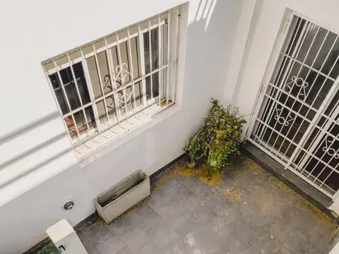 PH sin Expensas en Devoto con Patio y Terraza