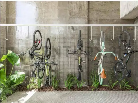 Pueyrredón 1100, Piso 0