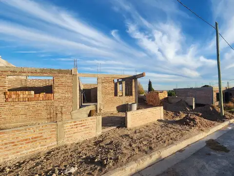 VENTA Terreno con adelantos en B° Melipal