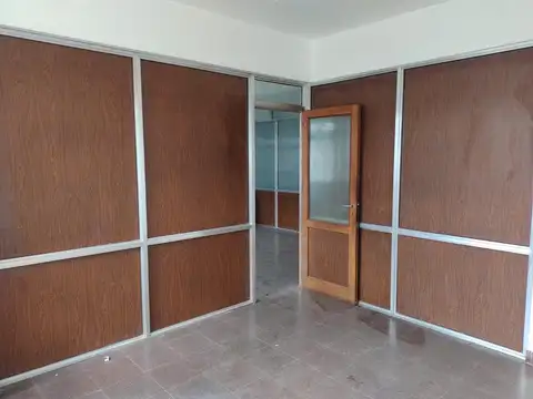Oficina en Alquiler en Gualeguay, $ 250.000