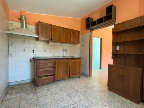 VENTA CASA MAS DEPARTAMENTO LA FALDA PROX CENTRO