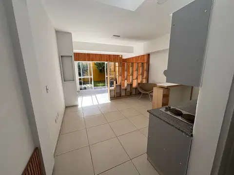 Pasaje Danel 1400, Piso PB