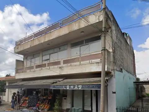 VENTA EN BLOQUE 3 LOCALES 2 DEPARTAMENTOS TERRAZA