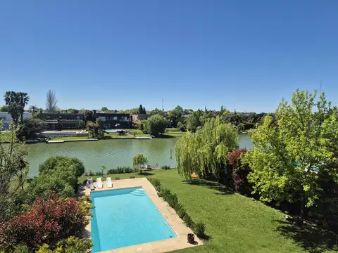 Casa al Lago en venta  en Santa Bárbara