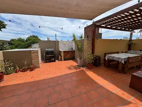 Depto Tipo Casa en Venta de 3 ambientes