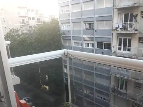 Corrientes 2539 , Piso 6