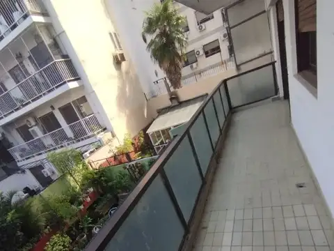 Franklin Delano Roosevelt 2100, Piso 2