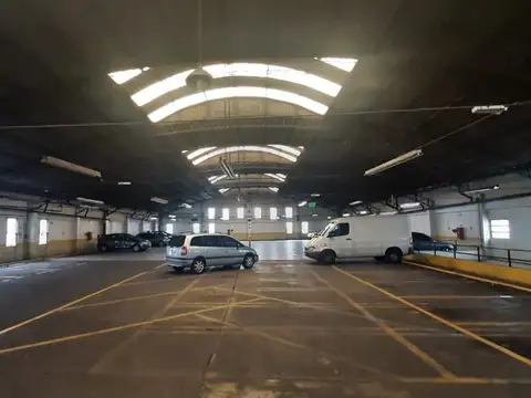 EXCELENTE LOCAL/DEPOSITO EN ALQUILER ZONA LOMAS DEL MIRADOR