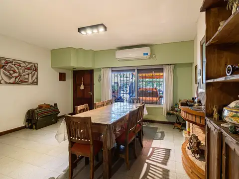 Depto Tipo Casa en Venta de 4 ambientes
