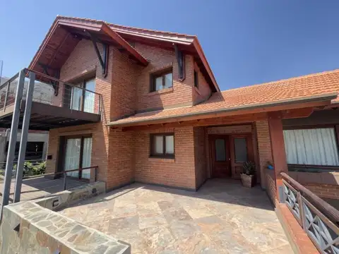 Casa en Venta de 5 dormitorios