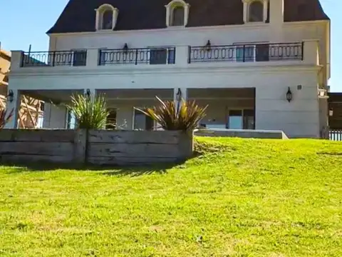 Casa en Venta 1 año