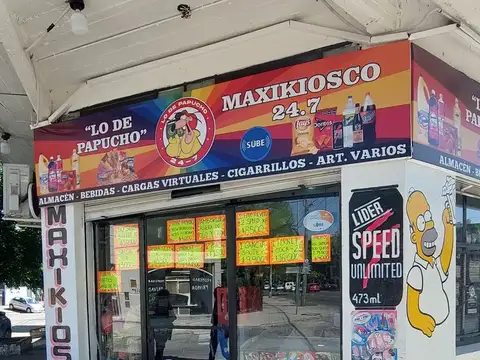 Casa 10 ambientes con 2 baños