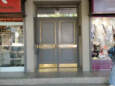 OFICINAS EN VENTA.  UBICACIÓN PRIVILEGIADA.