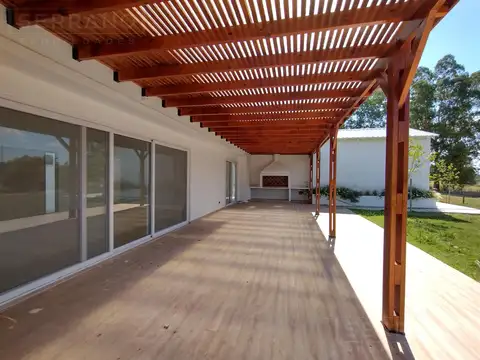 Casa en Alquiler al Sur