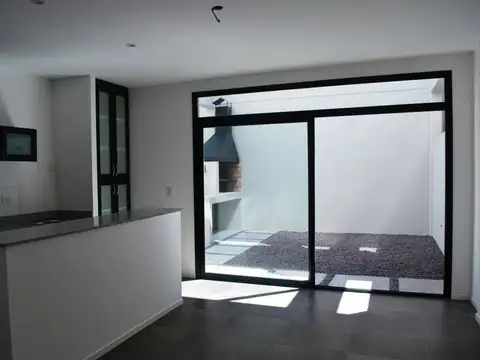 Departamento en Venta en Villa Adelina, USD 225.000