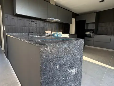 VENTA- CASA 3 DORM. B° ALTO LOS MOLINOS, JESÚS MARÍA