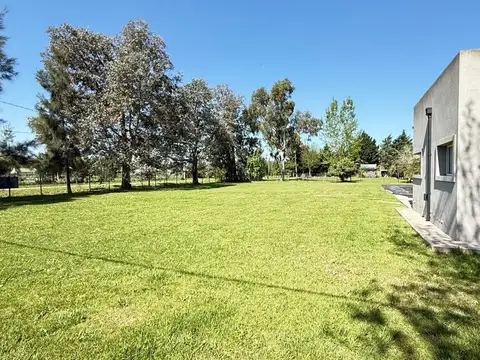 Calle 29 y 2, Laguna de Lobos