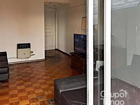 Venta departamento 2 ambientes en Barracas con balcon